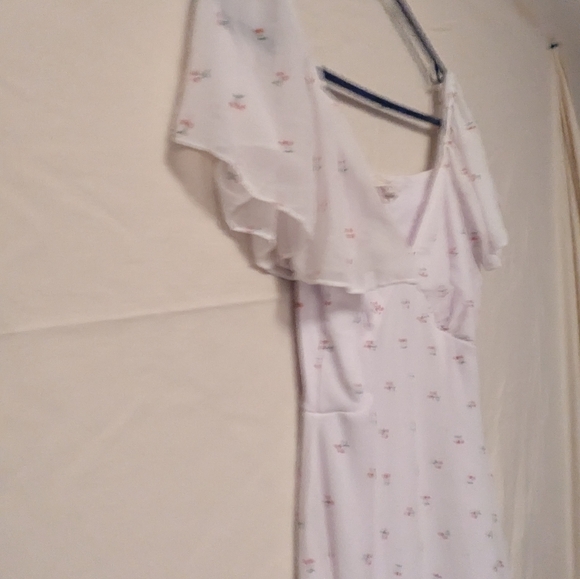 White Floral Women's Nightgown - Picture 1 of 5